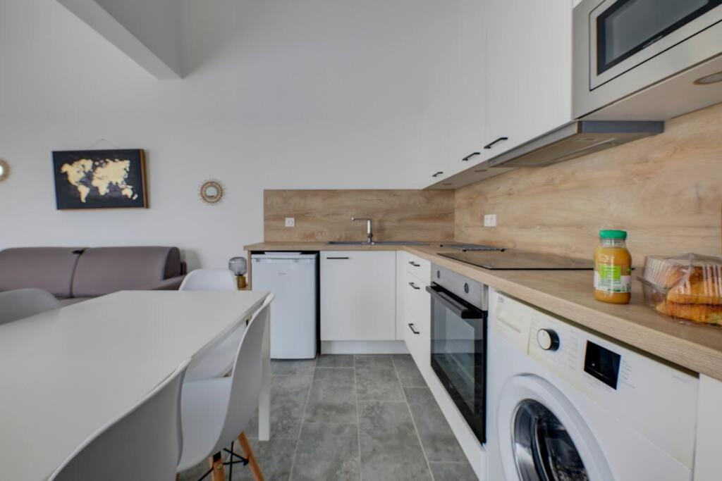 Les Forges Fond Apartment Avoine Exterior photo